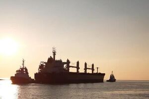 Из портов Украины уже идут суда с зерном