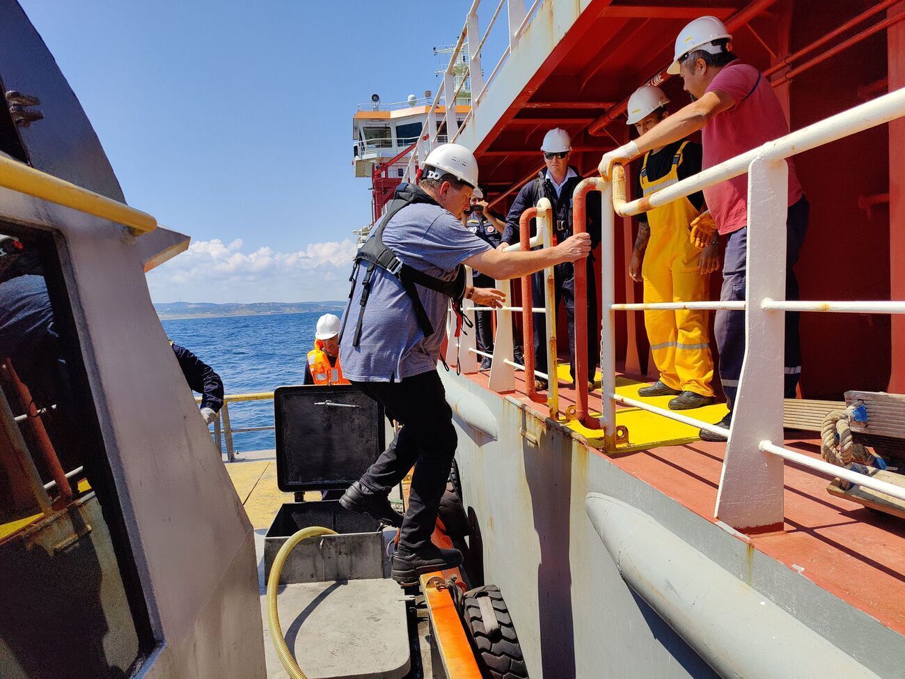 Балкери Rojen і Polarnet після огляду продовжать плавання, зазначили у міноборони Туреччини
