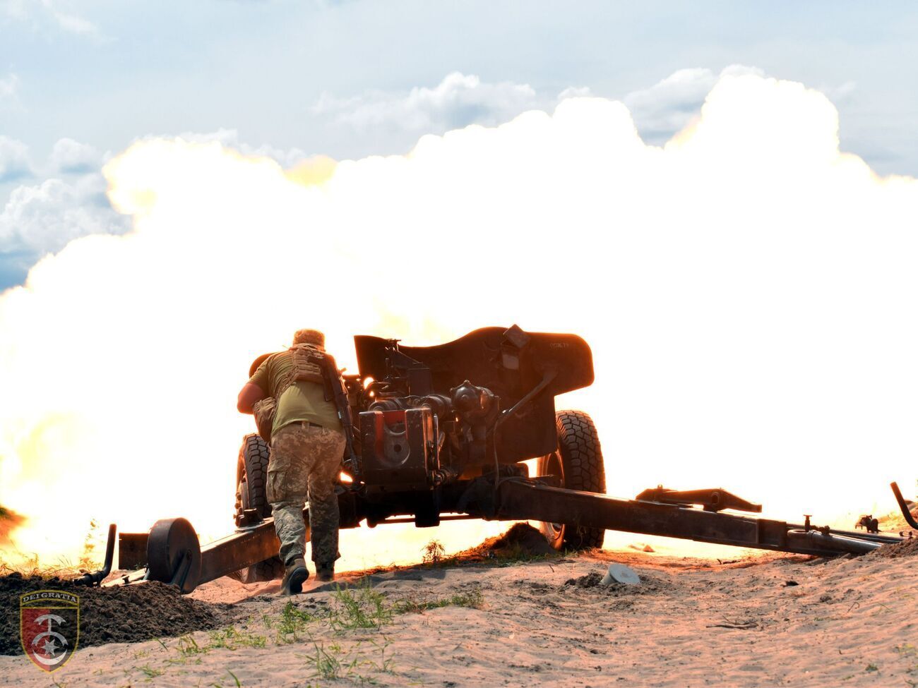 Украинские военные сдерживают наступление врага