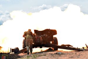 Украинские военные сдерживают наступление врага