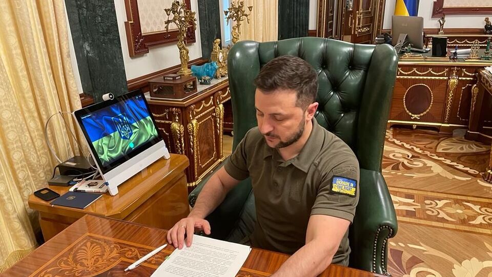 Зеленский подписал указ №567/2022 о лишении стипендии Петренко