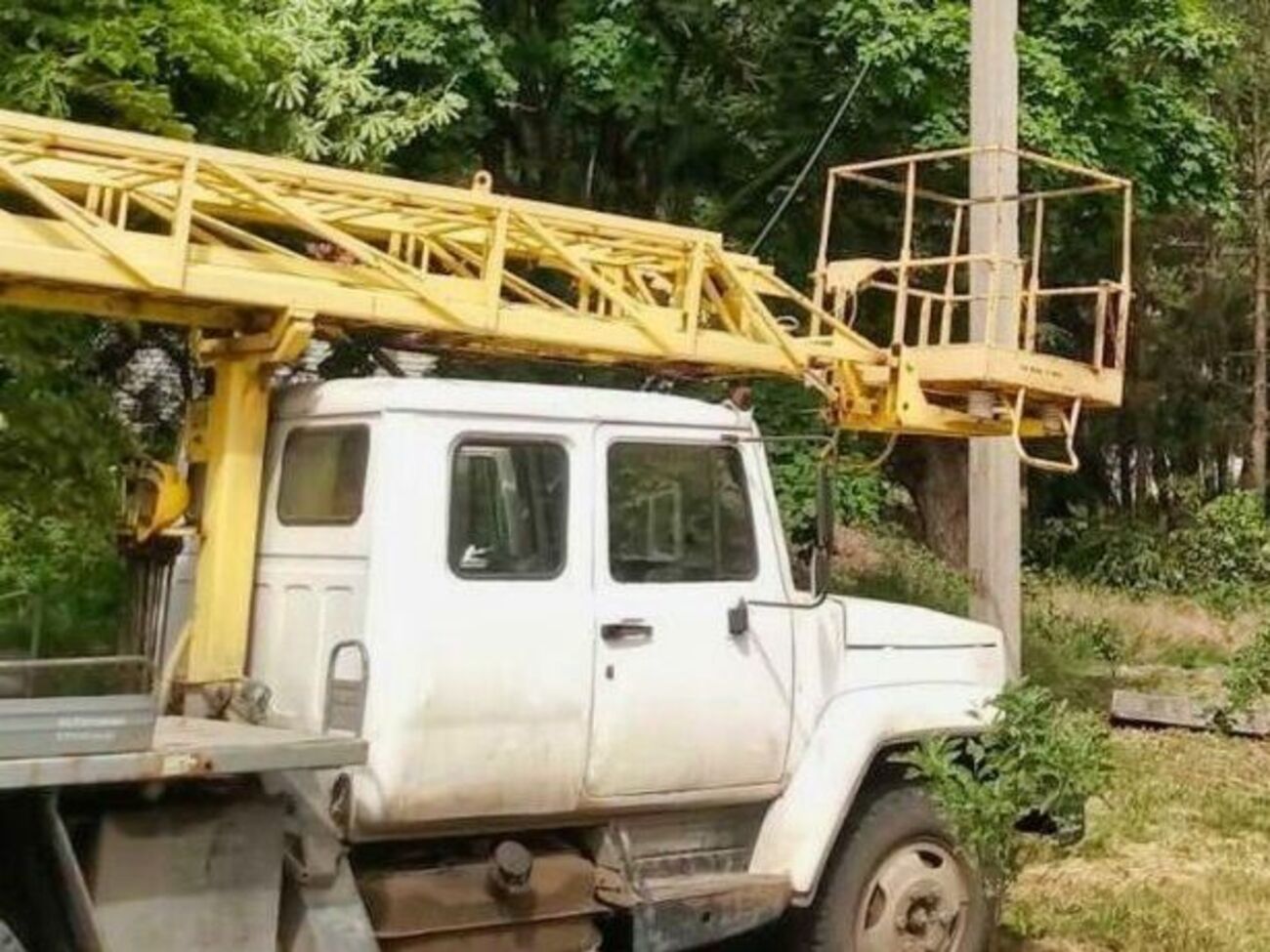 У Дніпропетровській області енергетики компанії повернули світло для 7 тис. сімей у семи населених пунктах