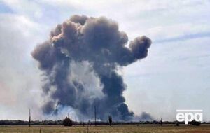 Взрывы на военном аэродроме в Крыму минобороны РФ объяснило "детонацией нескольких авиационных боеприпасов"