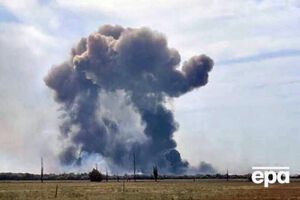 Взрывы на военном аэродроме в Крыму минобороны РФ объяснило "детонацией нескольких авиационных боеприпасов"