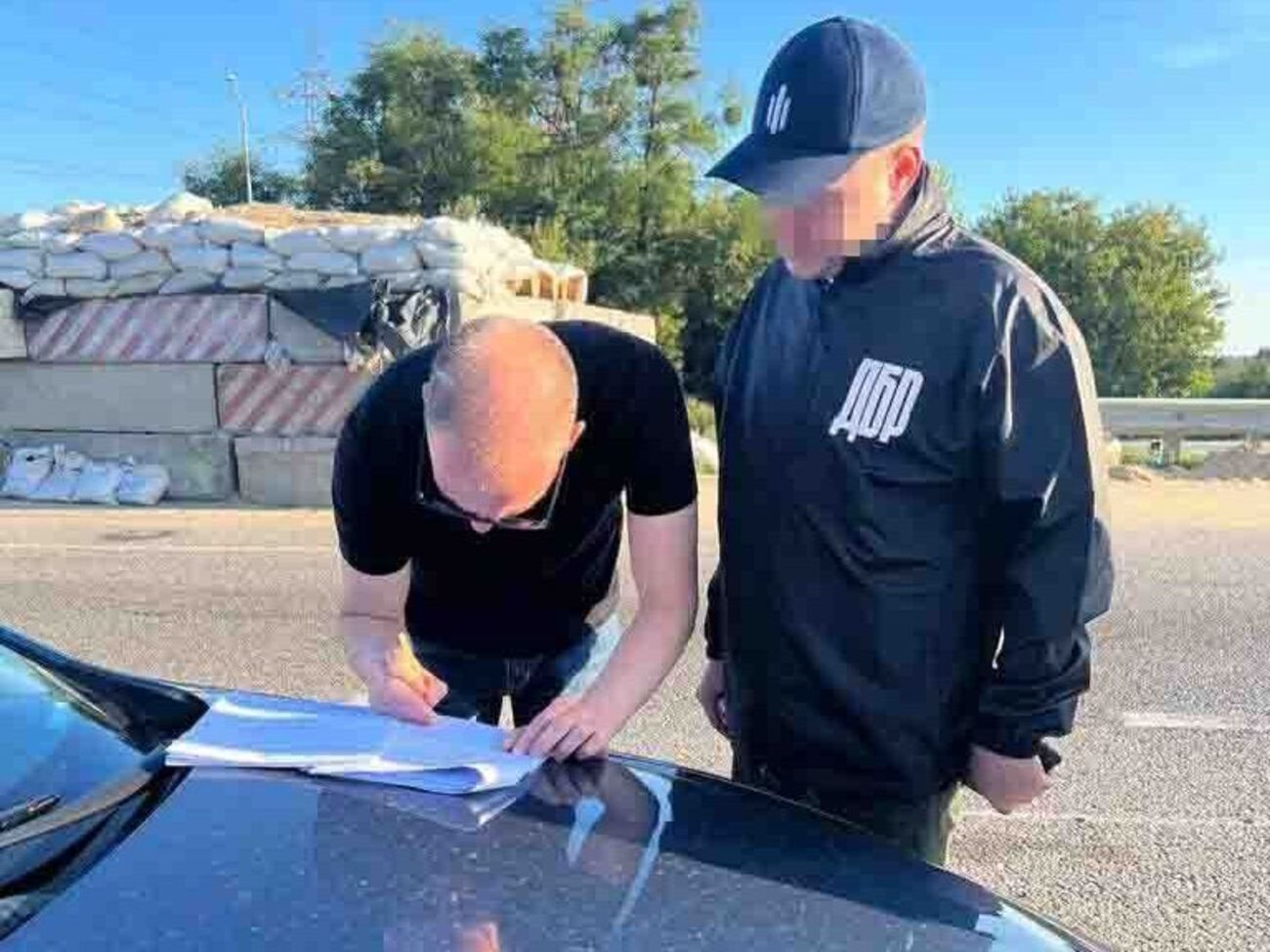 Чиновнику сообщили о подозрении в причинении ущерба государству