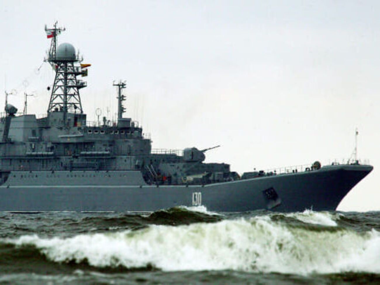 Російський десант навряд чи спроможний висадитися біля Одеси,&nbsp;яку прикривають ракети Harpoon, вважає Жданов