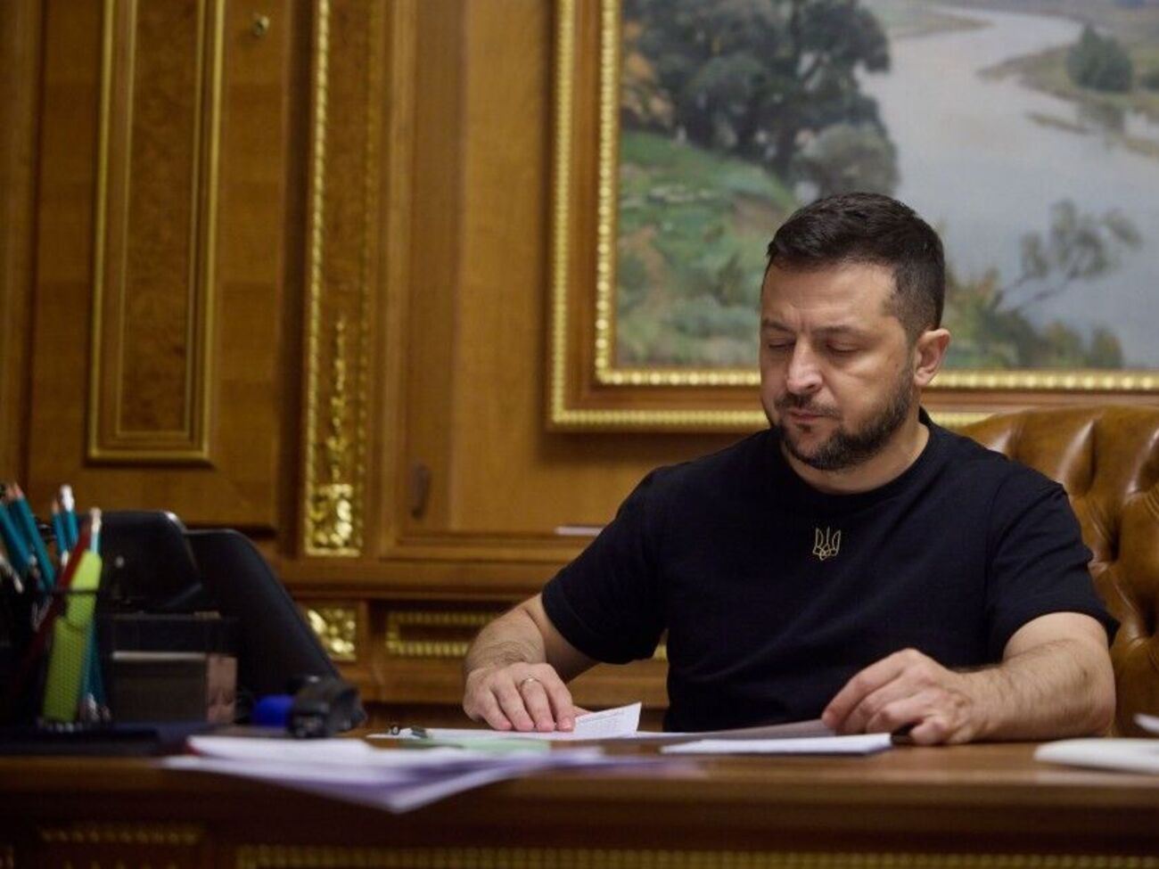 Премьер Израиля после разговора с Зеленским (на фото) выразил надежду, что война РФ против Украины скоро закончится