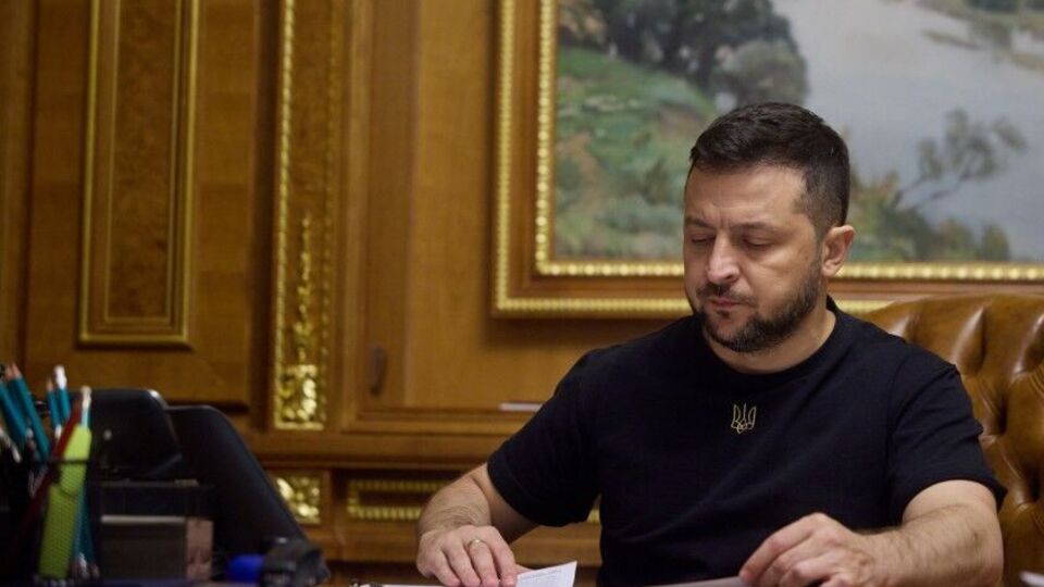 Премьер Израиля после разговора с Зеленским (на фото) выразил надежду, что война РФ против Украины скоро закончится