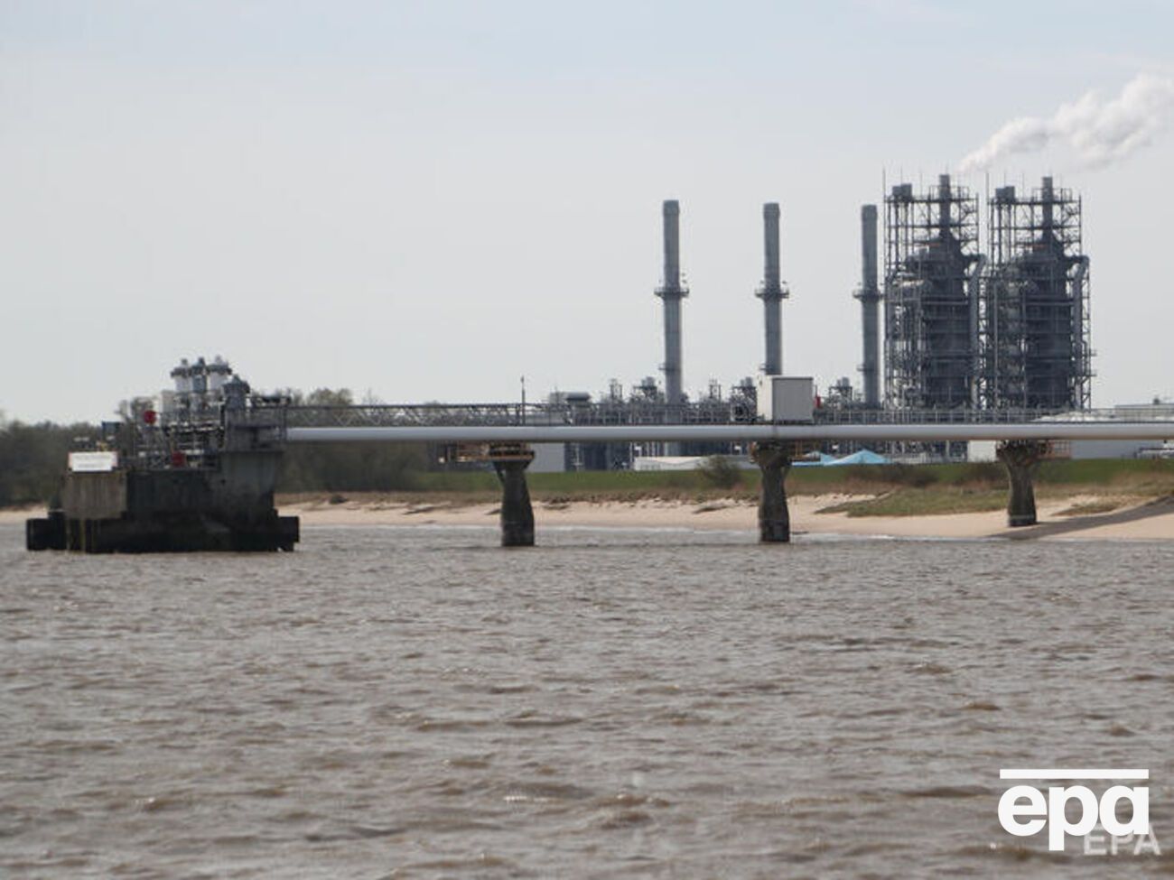 Германия хочет запустить два&nbsp;плавучих терминала для импорта сжиженного природного газа&nbsp;в этот отопительный сезон