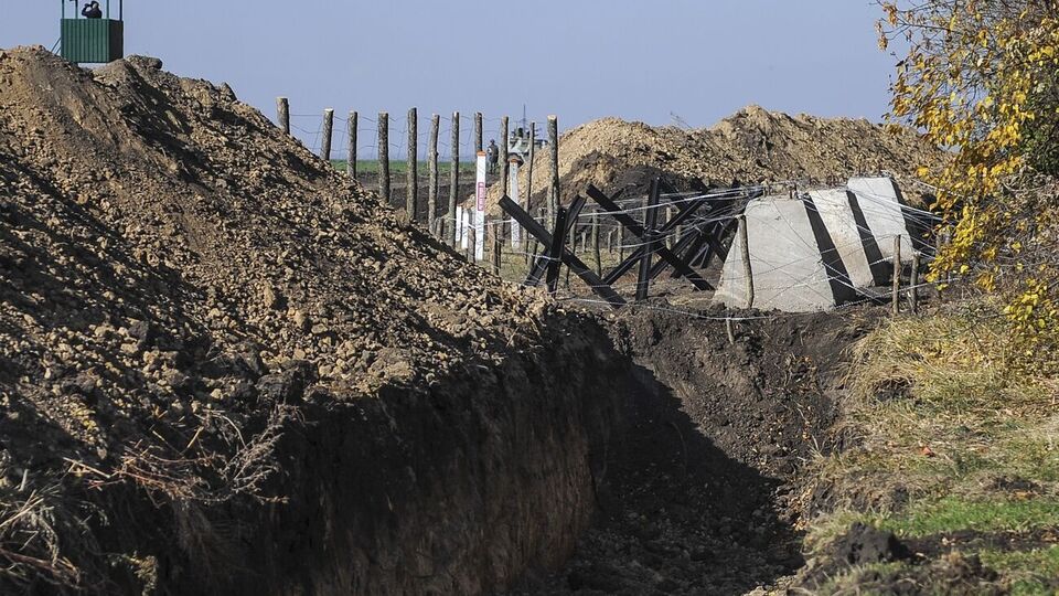 Границу нужно было строить с 1991 года, когда Украина получила независимость, считает Бидило