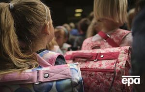 Полмиллиона украинских детей из-за войны учатся в школах Европы