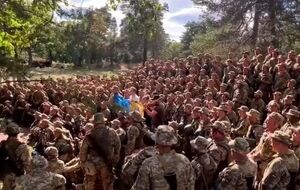 Это исполнение гимна широко распространилось в сети