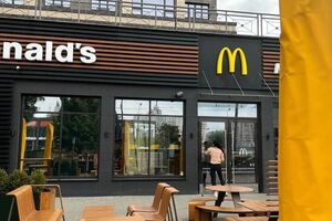 Кияни помітили, що ресторани McDonald's готують до відкриття