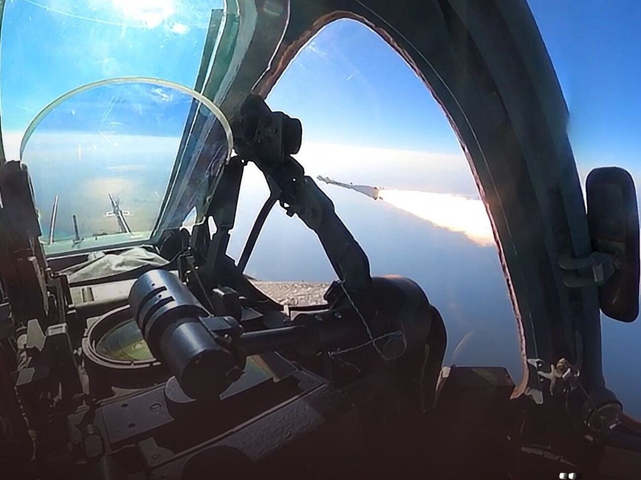 Авиация ВСУ ударила по опорным пунктам и местам скопления живой силы и техники оккупантов, а также по складам боеприпасов, отметили в Генштабе