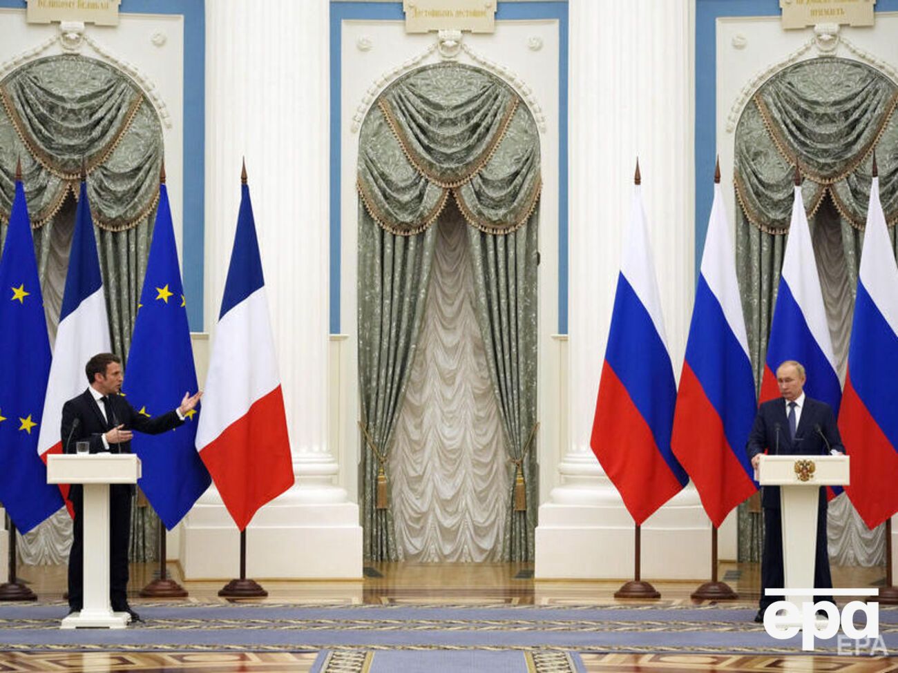 Макрон вновь поговорил с Путиным