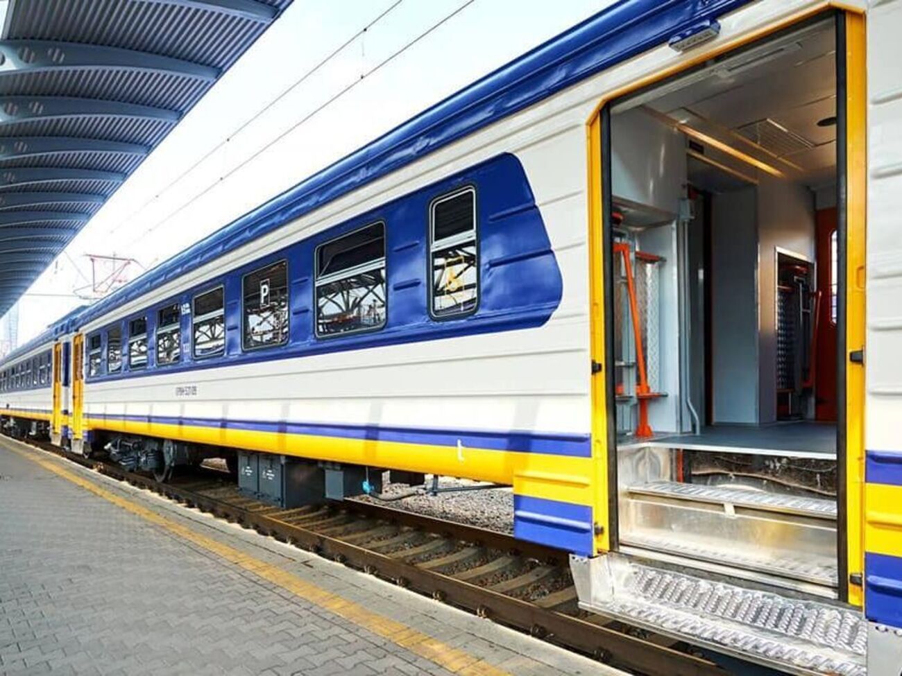 В "Укрзалізниці" наголосили, що не скасовували жодного поїзда