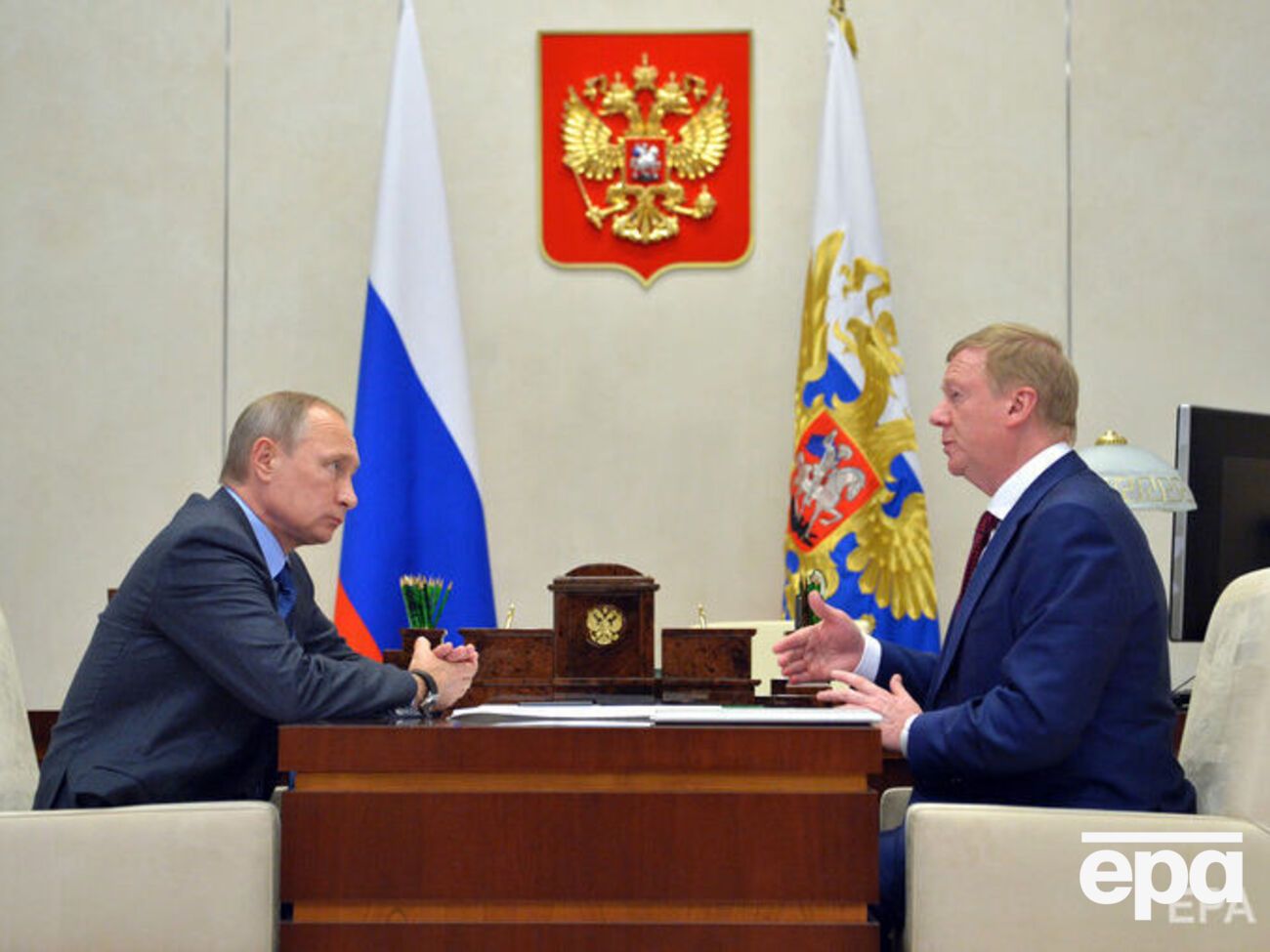 Возможно, под видом увольнения Путин отправил Чубайса на Запад в качестве переговорщика, полагает Пугачев