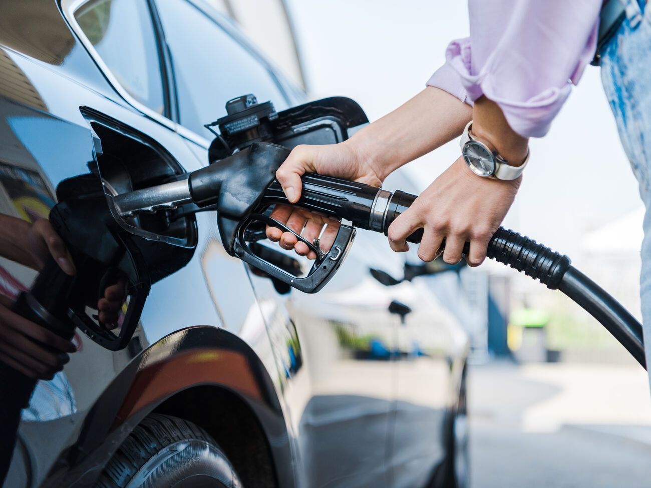 Кабмин возобновил лицензионный контроль над оборотом подакцизных товаров