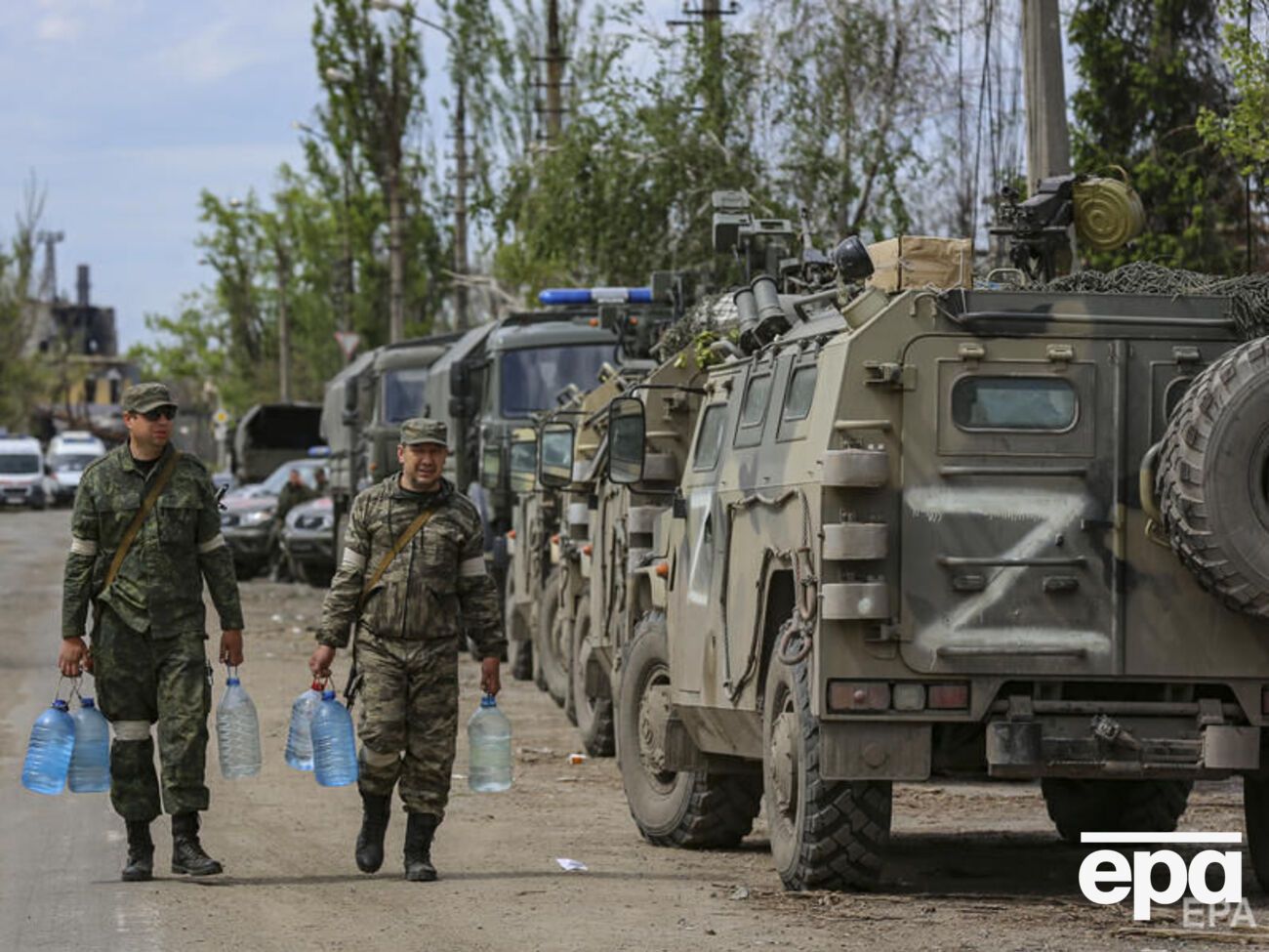 Российские новобранцы массово отказываются ехать в Украину, сообщил Генштаб ВСУ