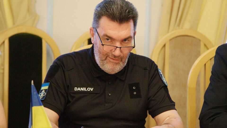 Данілов вважає, що після війни у РФ зникне бажання "пхати свого носа до України"