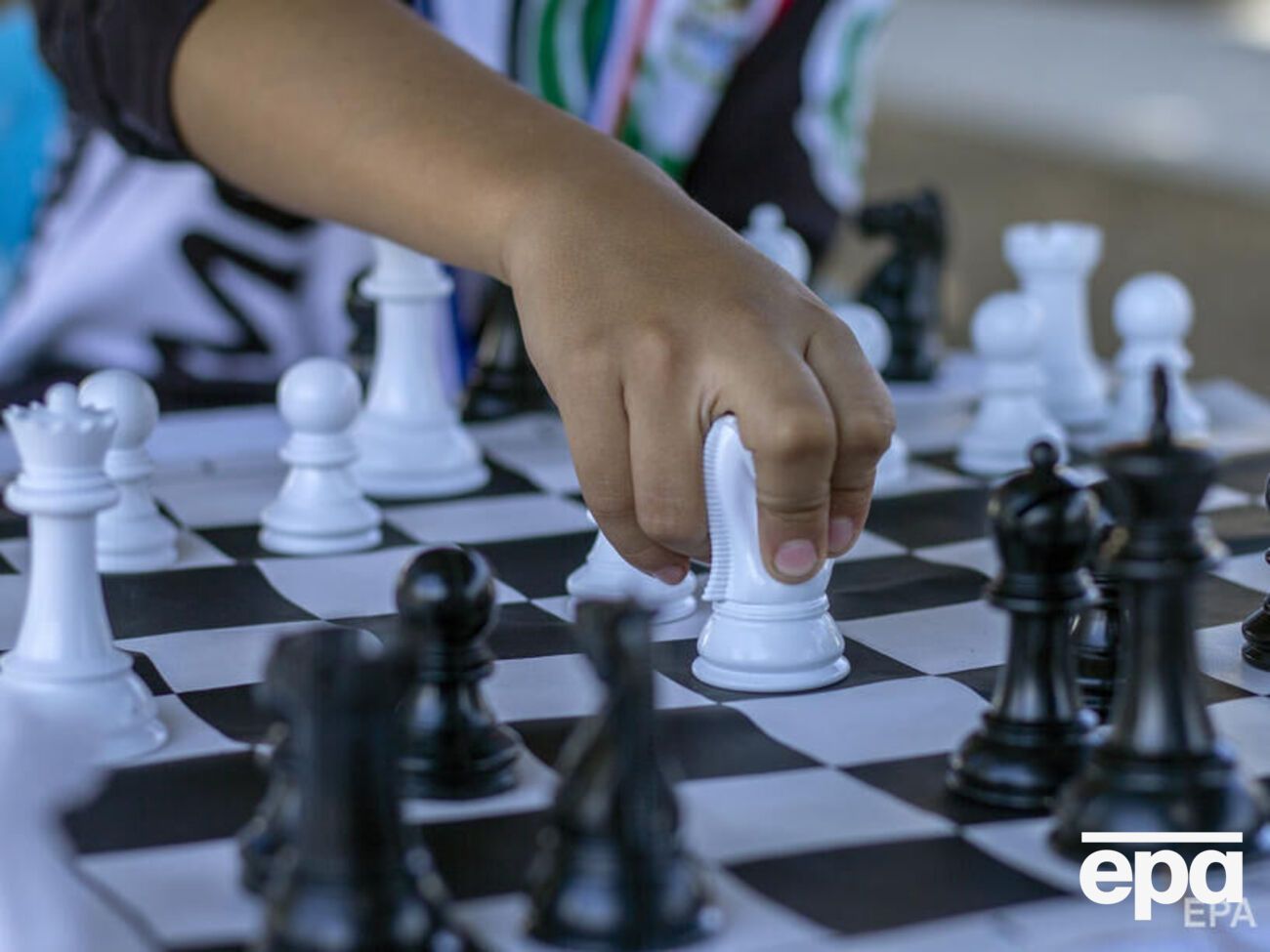 В стране подготовлено 4 тыс. профильных учителей