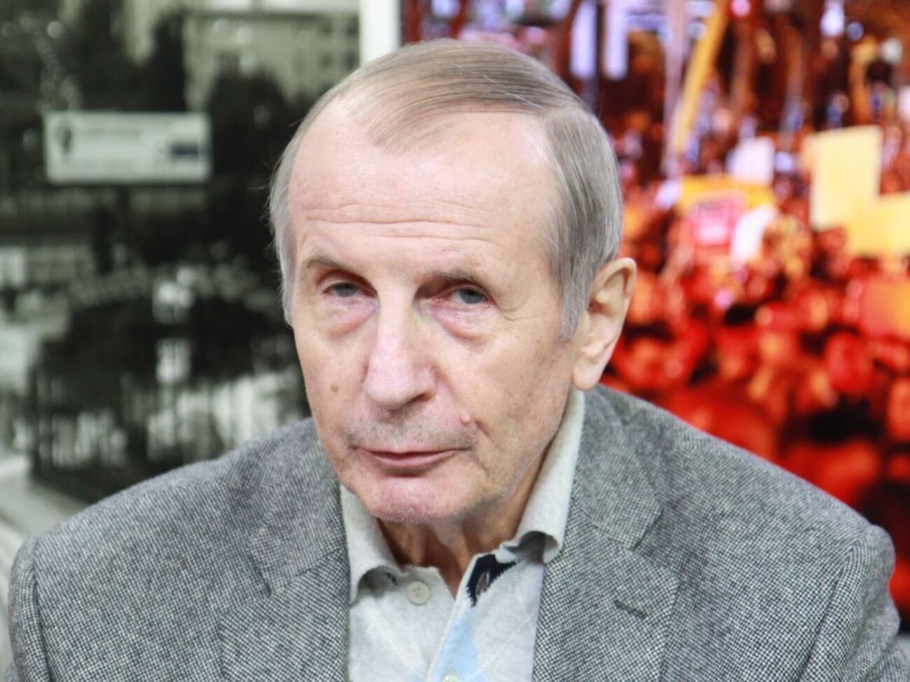 Веллер:&nbsp;Россия от войны получает очень много вреда и никакой пользы