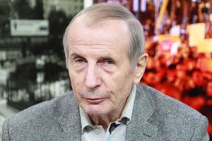 Веллер: Россия от войны получает очень много вреда и никакой пользы