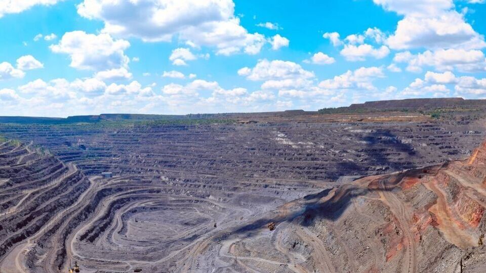 До войны горно-металлургический комплекс обеспечивал треть всего украинского экспорта и формировал не менее 10% ВВП