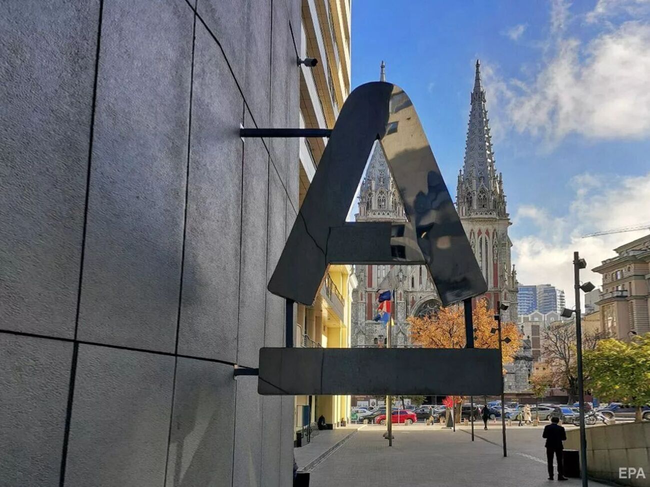 В числе конечных бенефициаров "Альфа-Банка" Украины &ndash; россияне Фридман и Авен