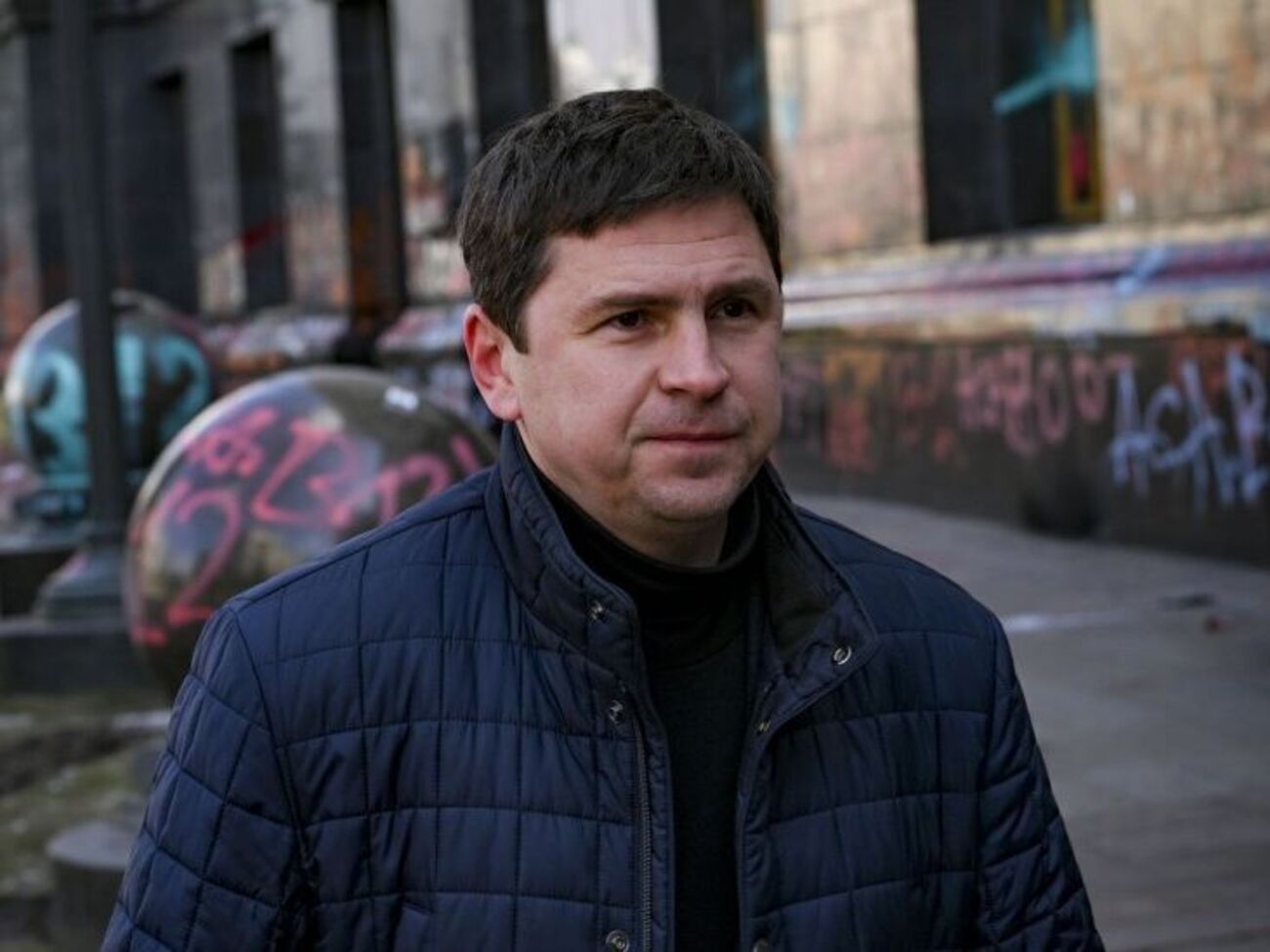 Подоляк наголосив, що Україна вже пів року робить запити до союзників щодо танків, але не отримує їх