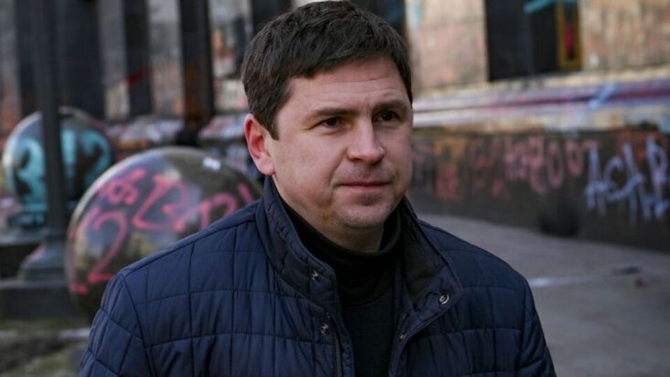 Подоляк наголосив, що Україна вже пів року робить запити до союзників щодо танків, але не отримує їх