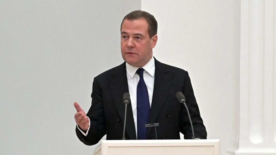 Дмитро Медведєв назвав гарантії безпеки для України приводом для третьої світової війни