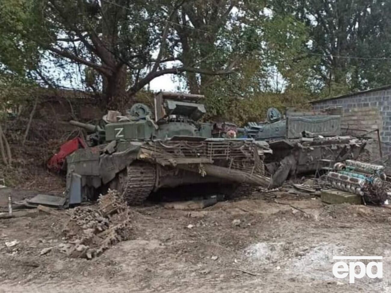 Россияне, убегая из Харьковской области, бросали и разбитую, и целую технику