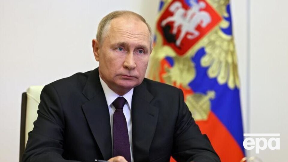 За інформацією ЗМІ, на початку повномасштабного вторгнення Росії в Україну Володимир Путін відхилив попередню угоду з Києвом