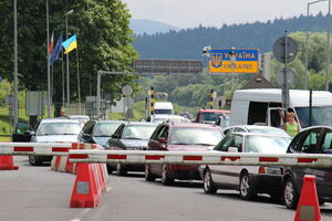 У Раді пропонують випускати чоловіків за кордон за гроші