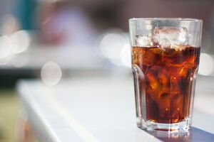 Coca-Cola объявила о приостановке деятельности в России 8 марта