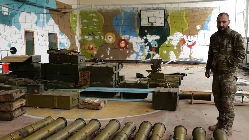 Російську техніку ЗСУ захопили під час штурму позицій "Москва" і "Пітер" у районах населених пунктів Новогусарівка, Щурівка та Байрак, зазначають на відео