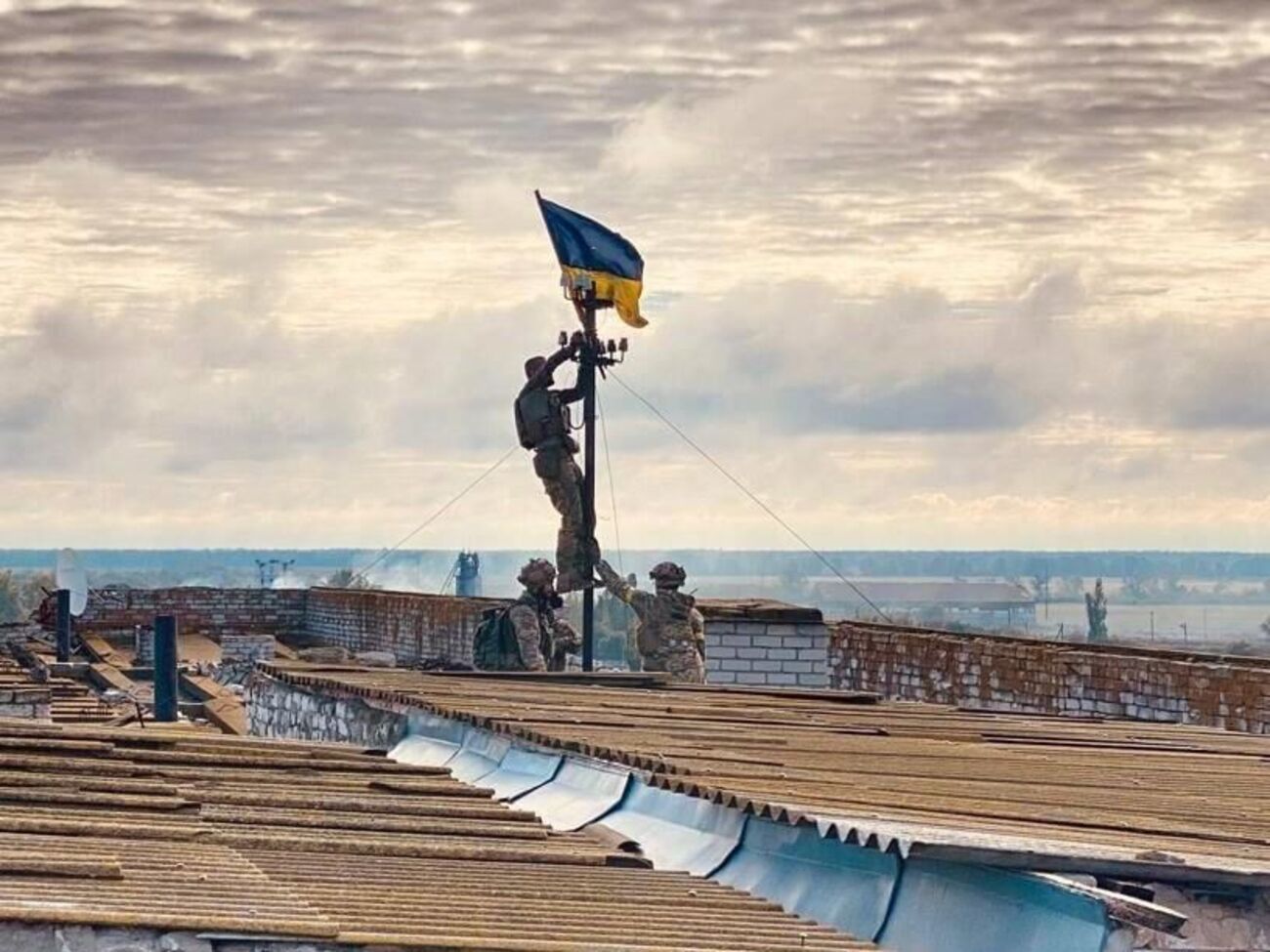 Український прапор повернувся у 388 населених пунктів Харківської області