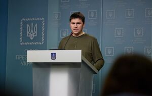 Подоляк закликав союзників України до нових постачань озброєння