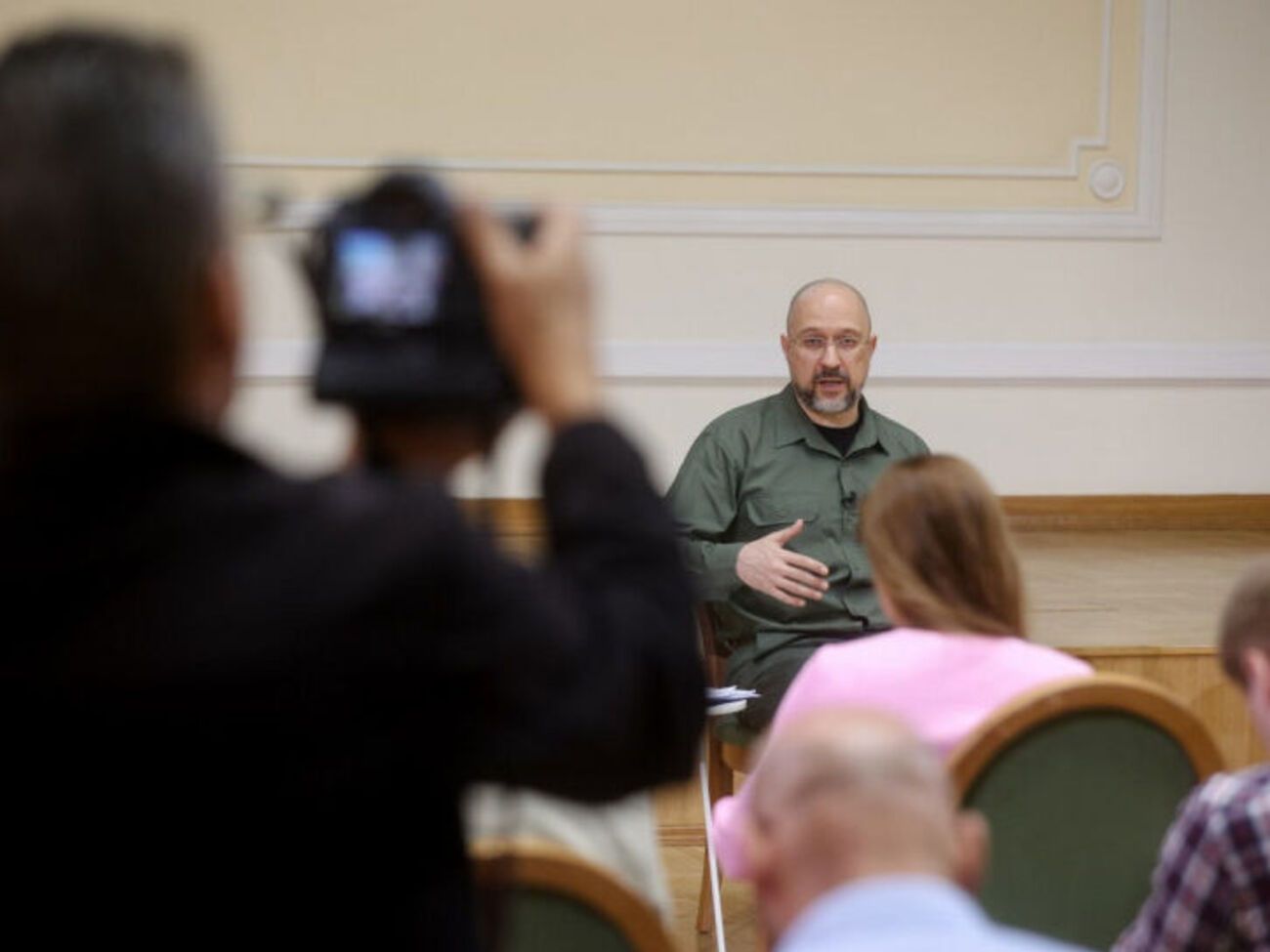 Шмигаль розповів, що 2023 року на швидке відновлення пошкоджених унаслідок бойових дій об'єктів потрібно $13,6 млрд