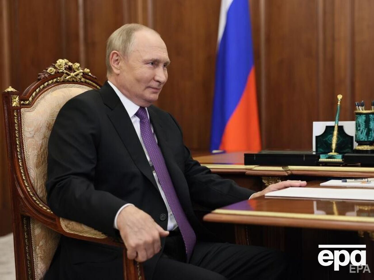 Путін (на фото) готується поновити шантаж світу голодом під листопад, коли завершується дія домовленості щодо "зернового коридору", зазначив Кулеба