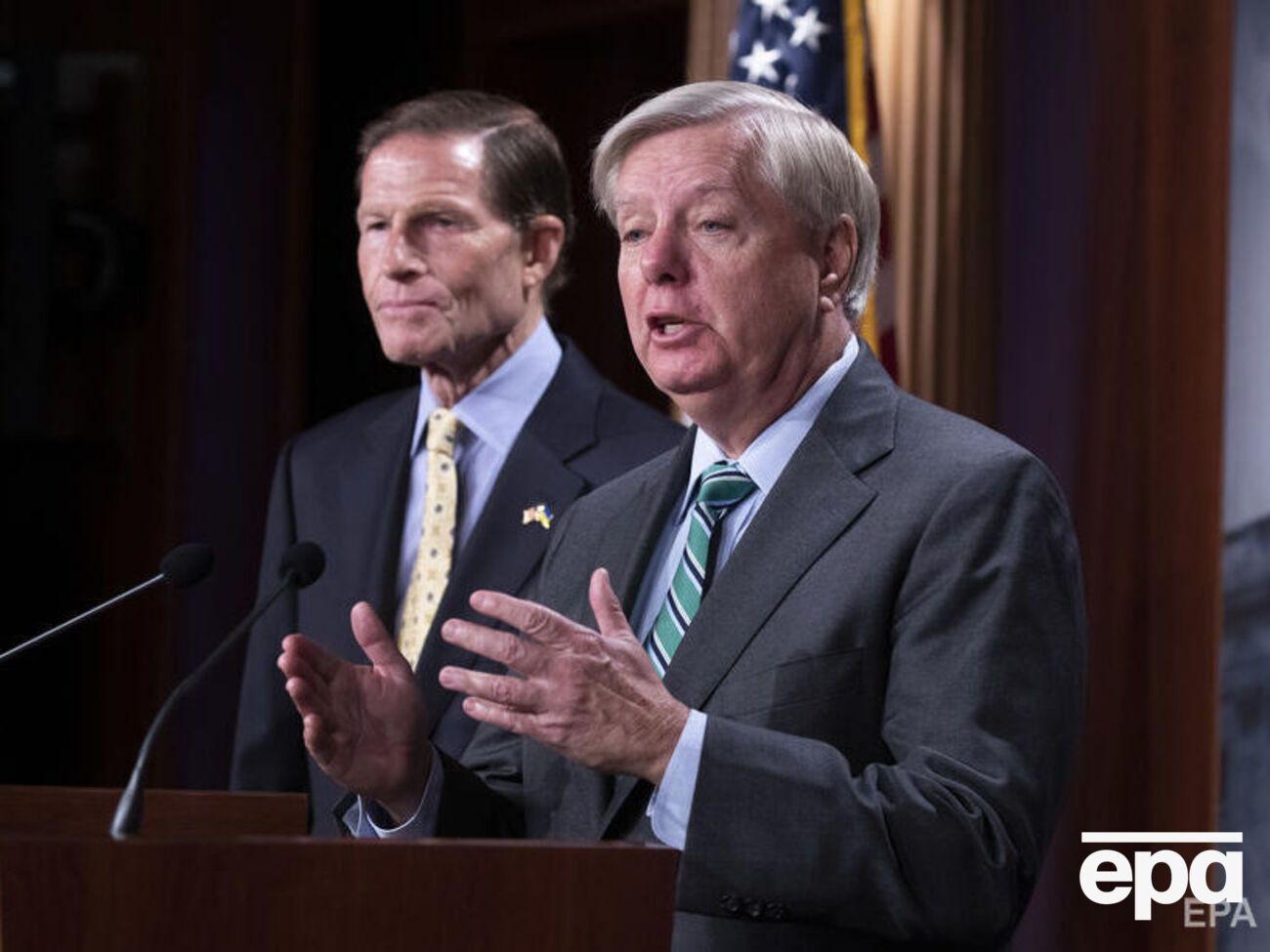 Блюменталь и Грэм считают, что&nbsp;необходимость признать Россию&nbsp;спонсором&nbsp;терроризма "как никогда актуальна"