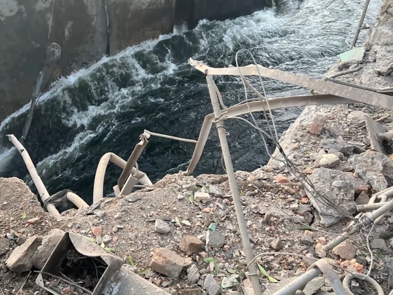 Росіяни 14-го і 15 вересня завдали ракетних ударів по гідротехнічних спорудах у Кривому Розі