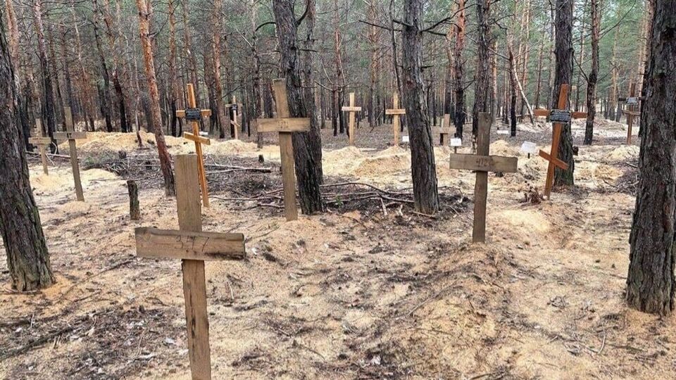 Усі тіла поховано окремо