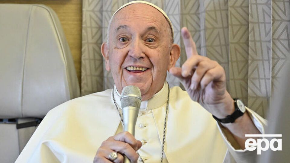 Франциск допустив пропорційне використання смертоносної зброї для самооборони проти нації-агресора