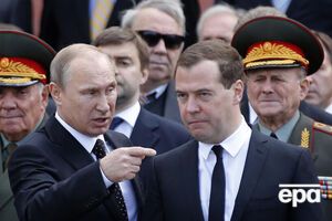 Російські чиновники почали знімати "стрес від війни" за допомогою алкоголю, Путін стривожений