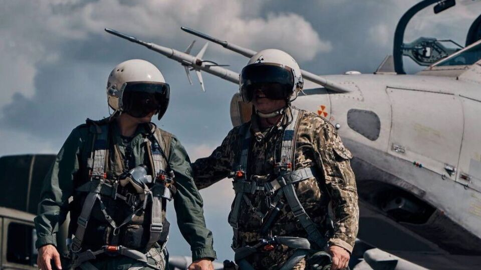 ЗСУ на півдні протягом доби вдарили по складу боєприпасів, Каховському мосту і п'яти понтонних переправах