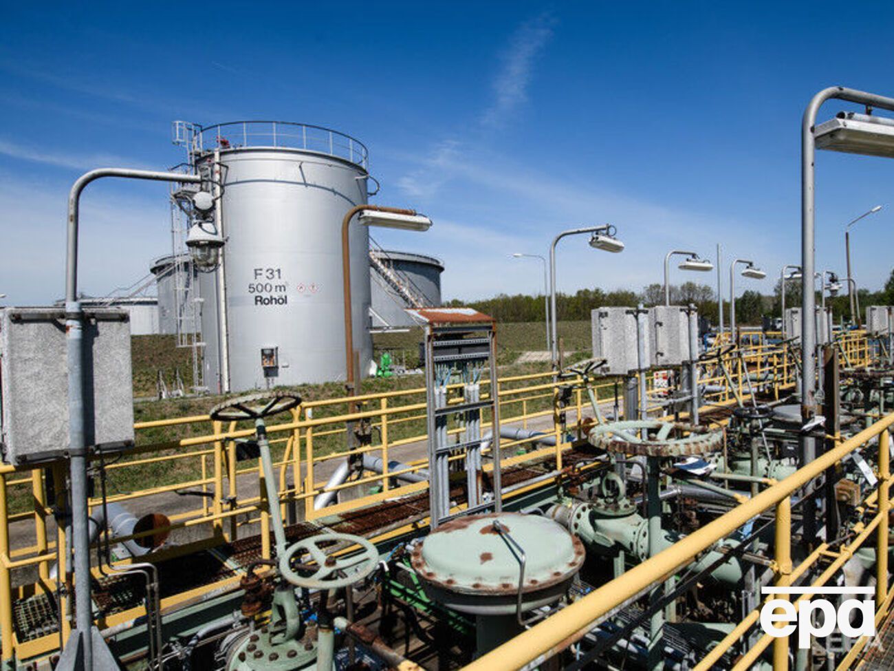 С "Роснефтью" связаны около 12% нефтеперерабатывающих мощностей Германии