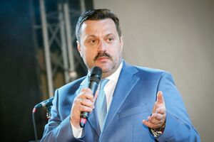 НАБУ оголосило в розшук нардепа Андрія Деркача