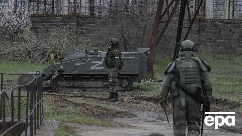 Масові втечі з окупованих територій тривають